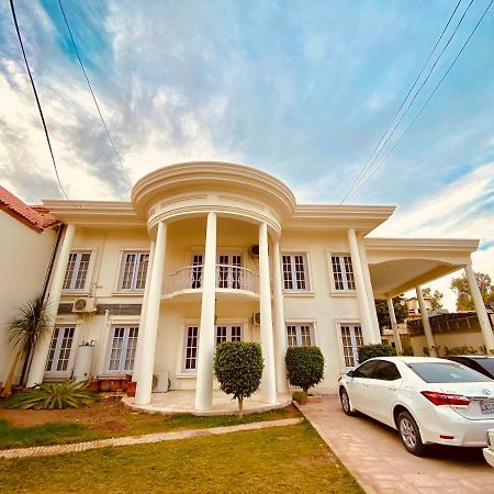 Shelton'S Rezidor House 호텔 페샤와르 외부 사진