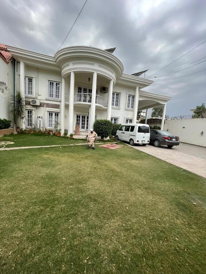 Shelton'S Rezidor House 호텔 페샤와르 외부 사진